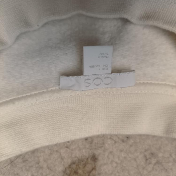 COS Cropped Sweater - Picture 4 of 4